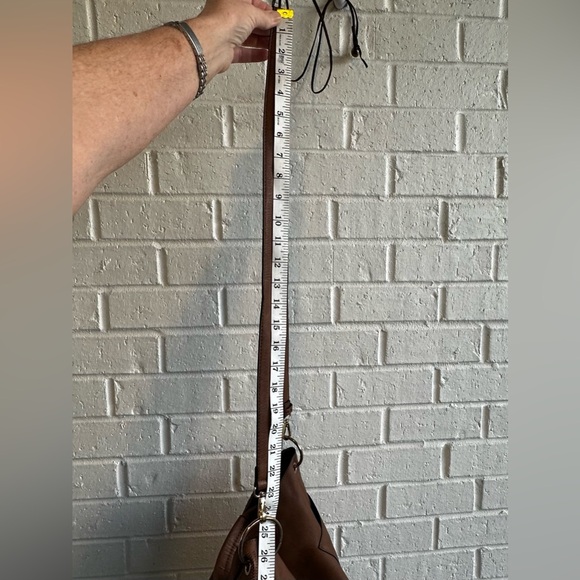 Chic Brown Faux Leather Hobo Shoulder Crossbody Bag W/Detachable Crossbody Strap - Picture 13 of 16